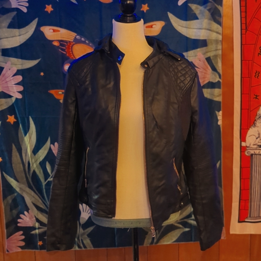 Ci Sono size L vegan leather lined black moto jacket